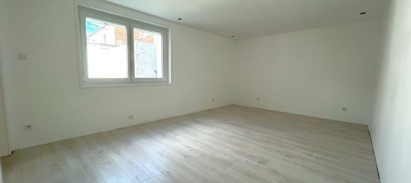 2 bedrooms House in Annoeullin, France No. 363755 4