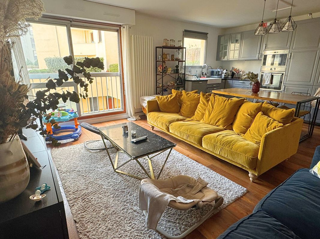 2 bedrooms Apartment in Cachan, France No. 173524