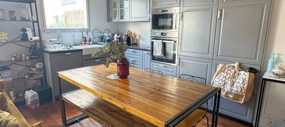 2 bedrooms Apartment in Cachan, France No. 173524 3