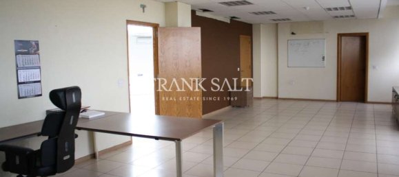 Escritório em Santa Venera, Malta 350 m² N.º 12946 2