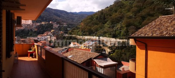 Apartamento de 2 dormitorios en Messina, Italy No. 20977 12