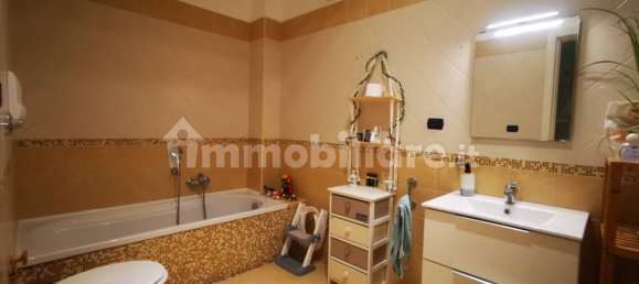 Apartamento de 2 dormitorios en Messina, Italy No. 20977 17