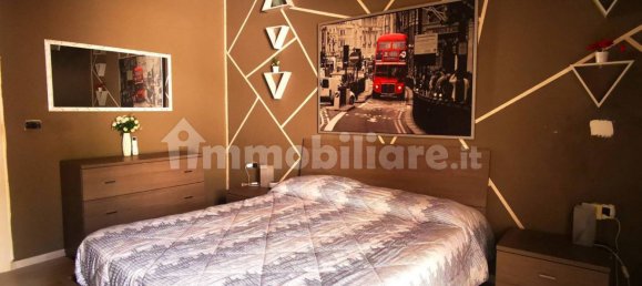 Apartamento de 2 dormitorios en Messina, Italy No. 20977 9