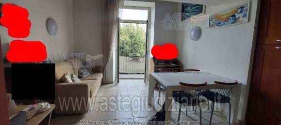 2غرفة شقة في Pozzuoli, Italy رقم 261165 3