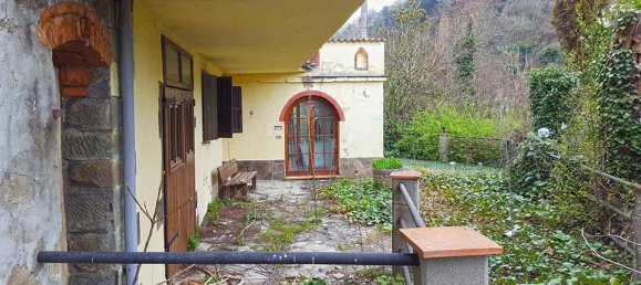 806m² Commercial property in Castelfranco Piandiscò, Italy No. 278768 8