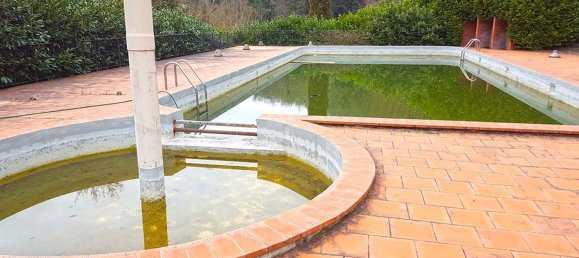 806m² Commercial property in Castelfranco Piandiscò, Italy No. 278768 11