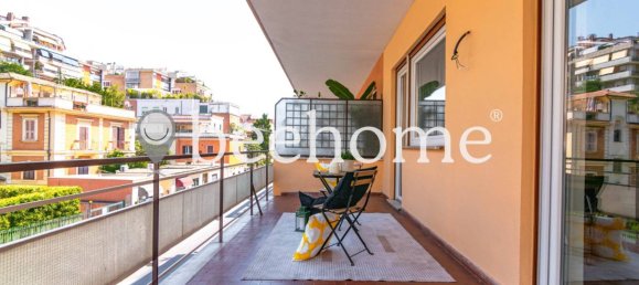 2 bedrooms Apartment in Rome, Italy No. 333626 2