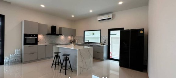 Café/restaurante de 3 dormitorios en Pattaya, Thailand No. 15319 4