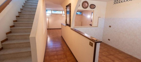 5-salle Maison à Luni, Italy No. 94525 21