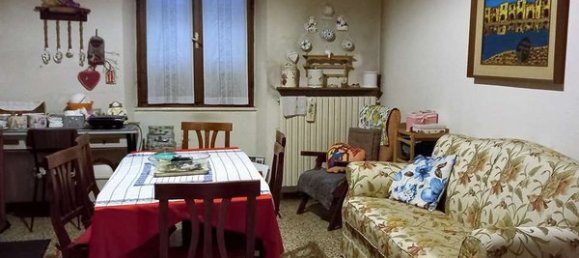 8-salle Maison à Casteggio, Italy No. 130706 2