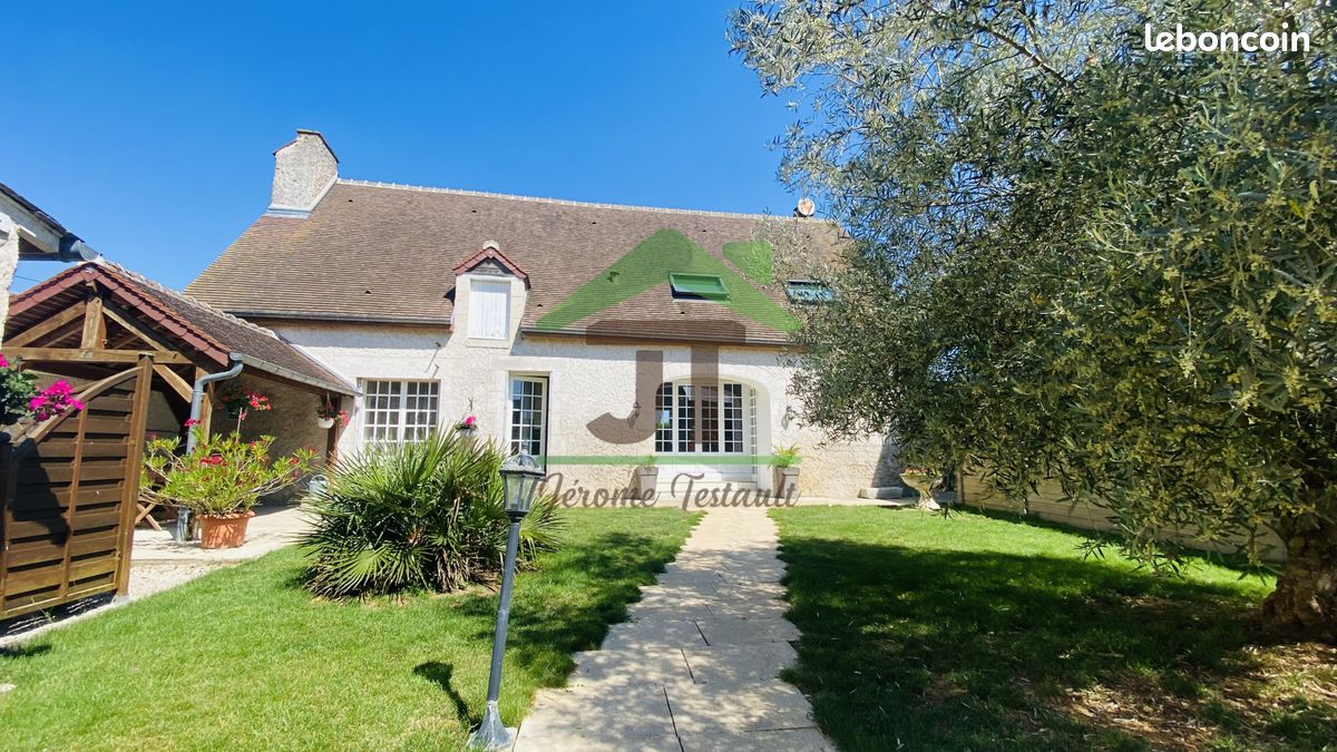 3 Schlafzimmer Haus in Patay, France, Nr. 104252