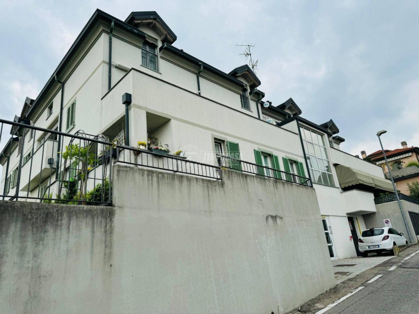 2 غرف نوم شقة في Villa Guardia, Italy رقم 89572