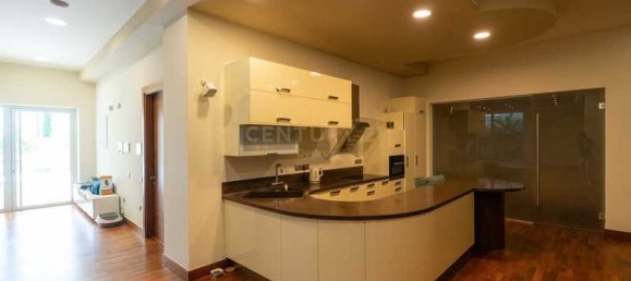 6 bedrooms Villa in Germasogeia, Cyprus No. 6295 11