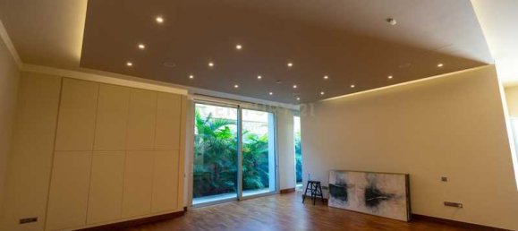 6 bedrooms Villa in Germasogeia, Cyprus No. 6295 12