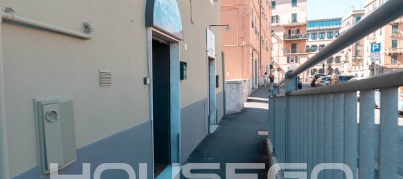 3 rooms Commercial property in Genoa, Italy No. 272207 24