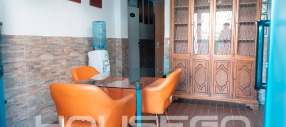 3 rooms Commercial property in Genoa, Italy No. 272207 2