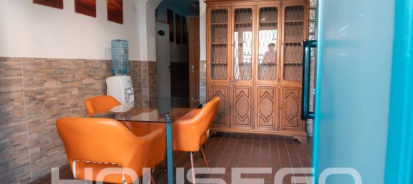 3 rooms Commercial property in Genoa, Italy No. 272207 3