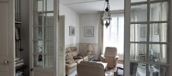 4 bedrooms House in Gisors, France No. 359447 5