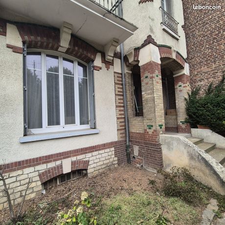 4 bedrooms House in Gisors, France No. 359447