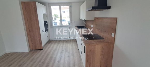 3 bedrooms House in Saint-Nazaire, France No. 281380 4