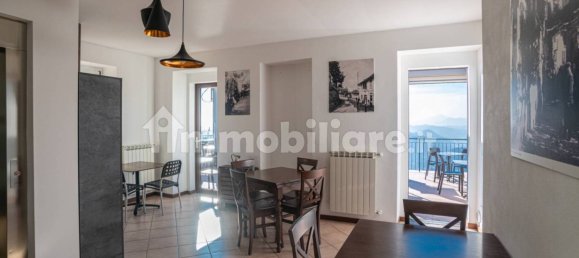 200m² Commercial property in Brunate, Italy No. 184399 13