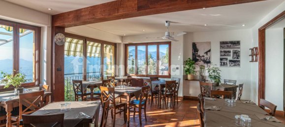 200m² Commercial property in Brunate, Italy No. 184399 7