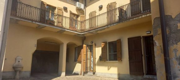 2 rooms Apartment in Imbersago, Italy No. 349643 4