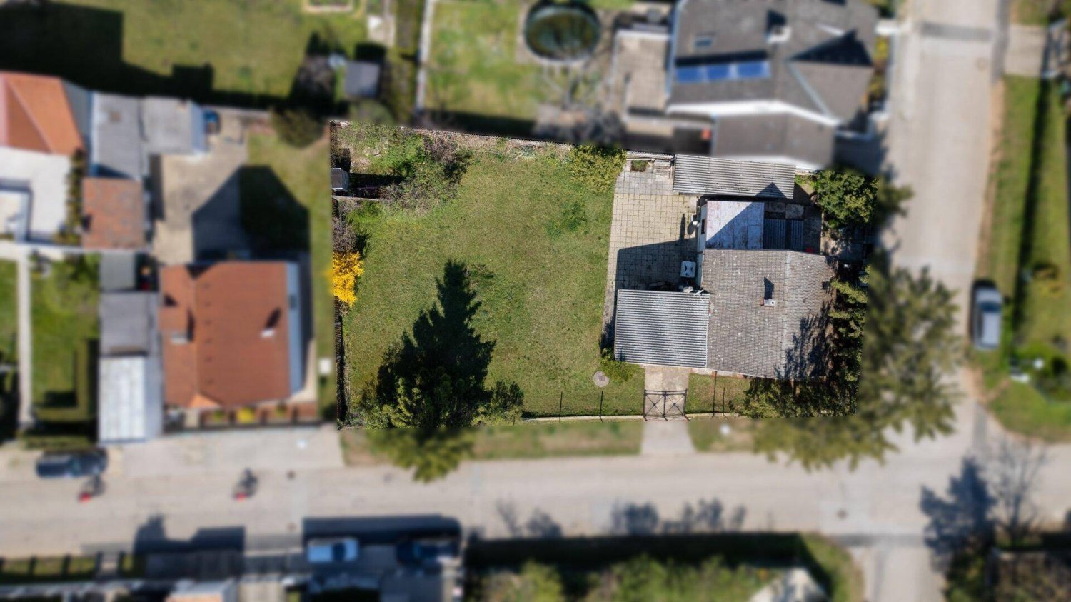 786m² Land in Deutsch-Wagram, Austria No. 128242