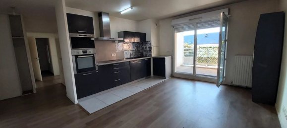 3 bedrooms Apartment in Chelles, France No. 173144 4