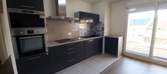 3 bedrooms Apartment in Chelles, France No. 173144 6