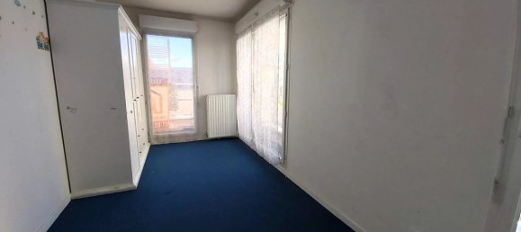 3 bedrooms Apartment in Chelles, France No. 173144 10