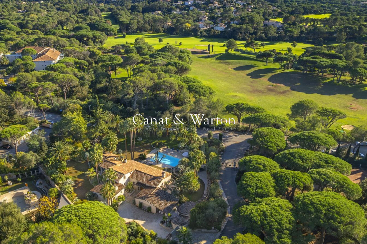 4 Schlafzimmer Villa in Saint-Raphael, France, Nr. 294144