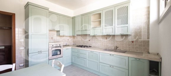 5 rooms Apartment in Cagliari, Italy No. 281178 10