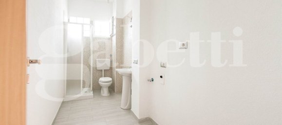 5 rooms Apartment in Cagliari, Italy No. 281178 16
