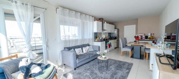 2 bedrooms Apartment in Tours, France No. 156532 3