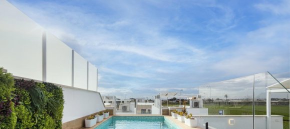 3 bedrooms Bungalow in Pilar de la Horadada, Spain No. 290074 2