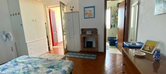 Квартира с 5 спальнями в Казаль Велино, Италия № 372800 7