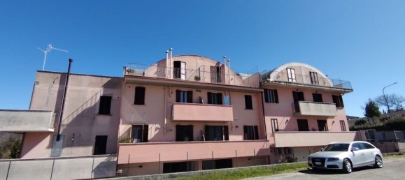 Дом с 5 комнатами в Сполето, Италия № 154091 30