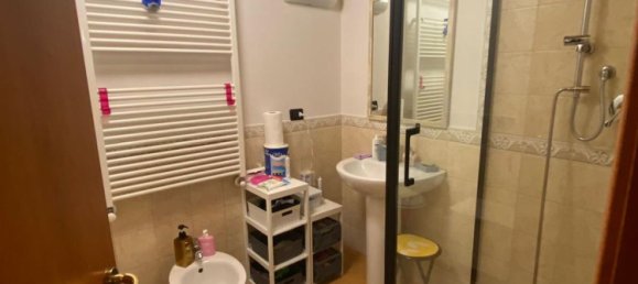 Дом с 5 комнатами в Сполето, Италия № 154091 22