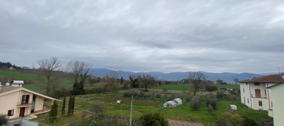 Дом с 5 комнатами в Сполето, Италия № 154091 24