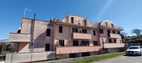 Дом с 5 комнатами в Сполето, Италия № 154091 33