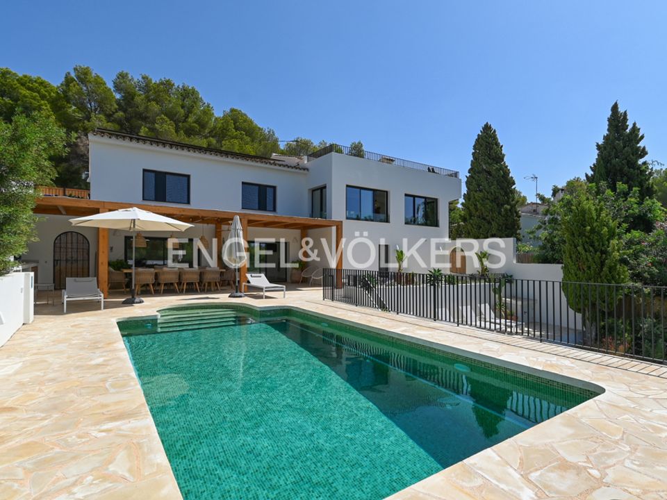5 bedrooms Villa in Moraira, Spain No. 279567