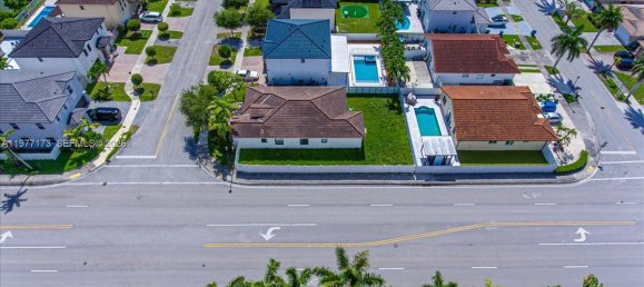 4 Schlafzimmer Villa in Miami, USA, Nr. 615452 4