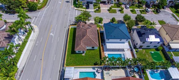 4 Schlafzimmer Villa in Miami, USA, Nr. 615452 3