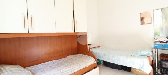 4-salle Appartement à Pescara, Italy No. 284208 16