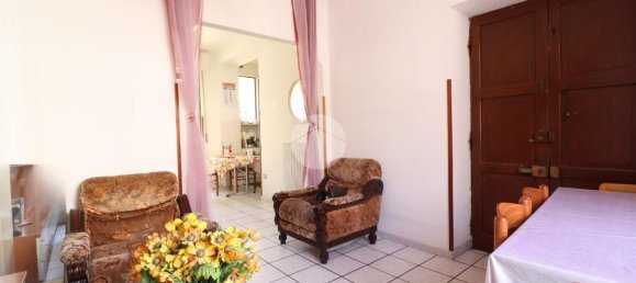 4-salle Appartement à Pescara, Italy No. 284208 3
