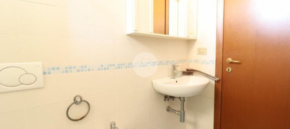 4-salle Appartement à Pescara, Italy No. 284208 15