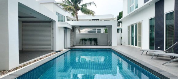 5 chambres house à vendre à Pattaya, Chonburi, Eastern Thailand, Thailand № 302 9
