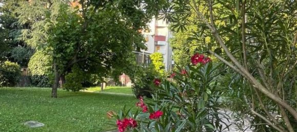 3 bedrooms Penthouse in Monza, Italy No. 288112 31