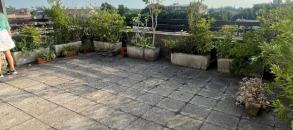 3 bedrooms Penthouse in Monza, Italy No. 288112 25